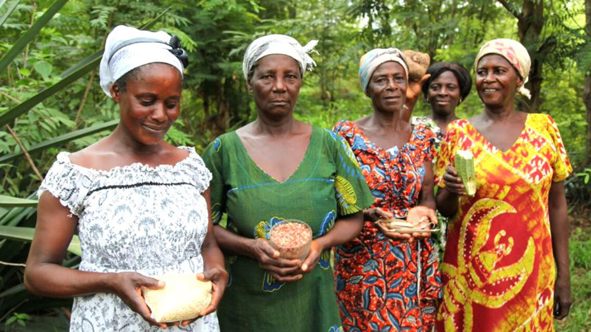 Role of rural women in agricultural and food security : Barza Wire